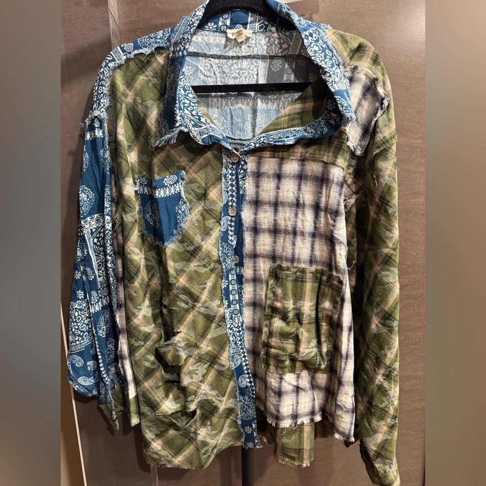 POL Blue Green and Cream Button up Shirt